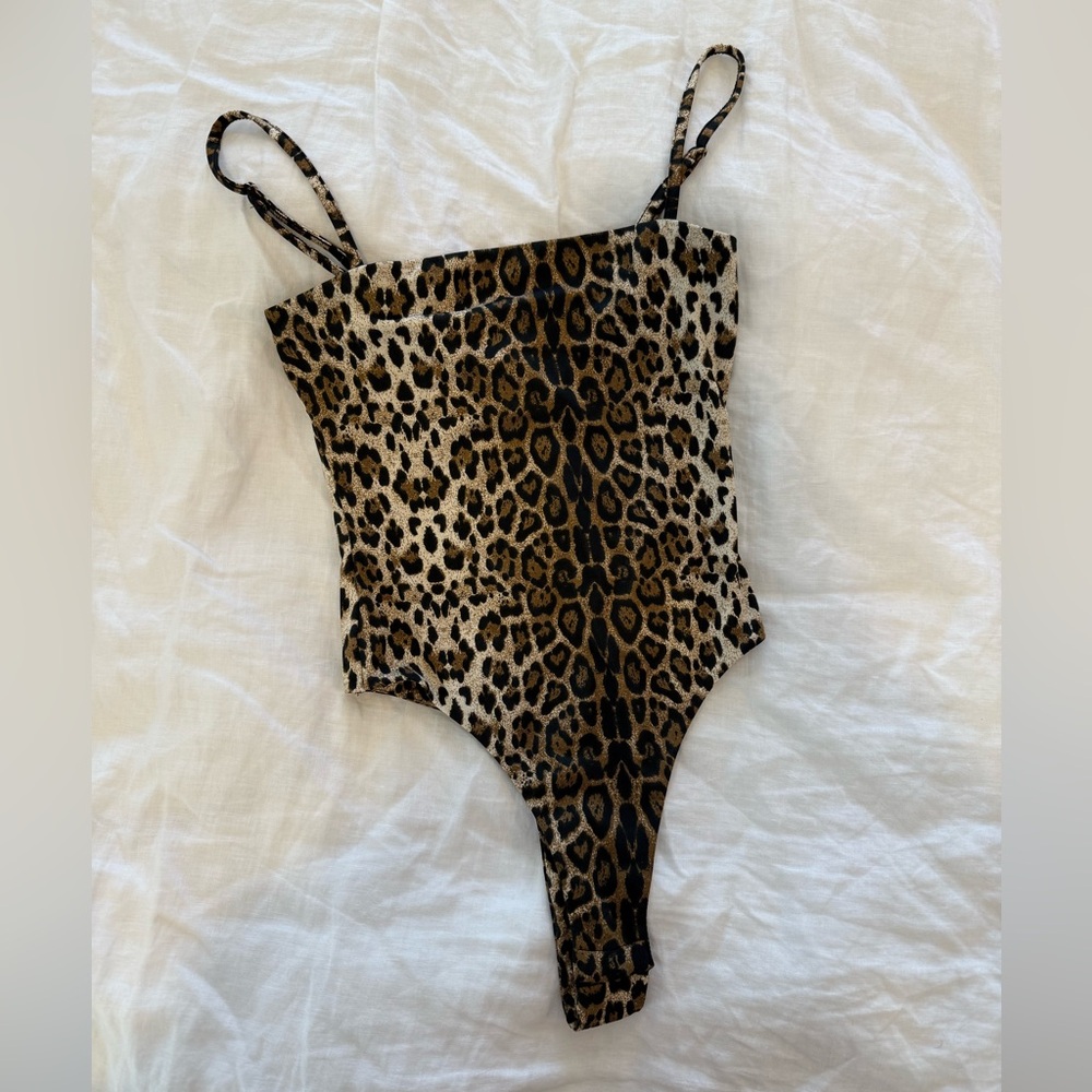Leopard Print Bodysuit Size Small Women’s
